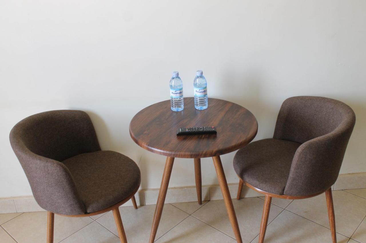Ss Hotel Kampala Eksteriør bilde
