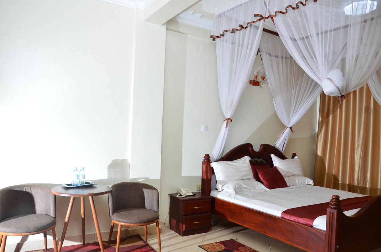 Ss Hotel Kampala Eksteriør bilde