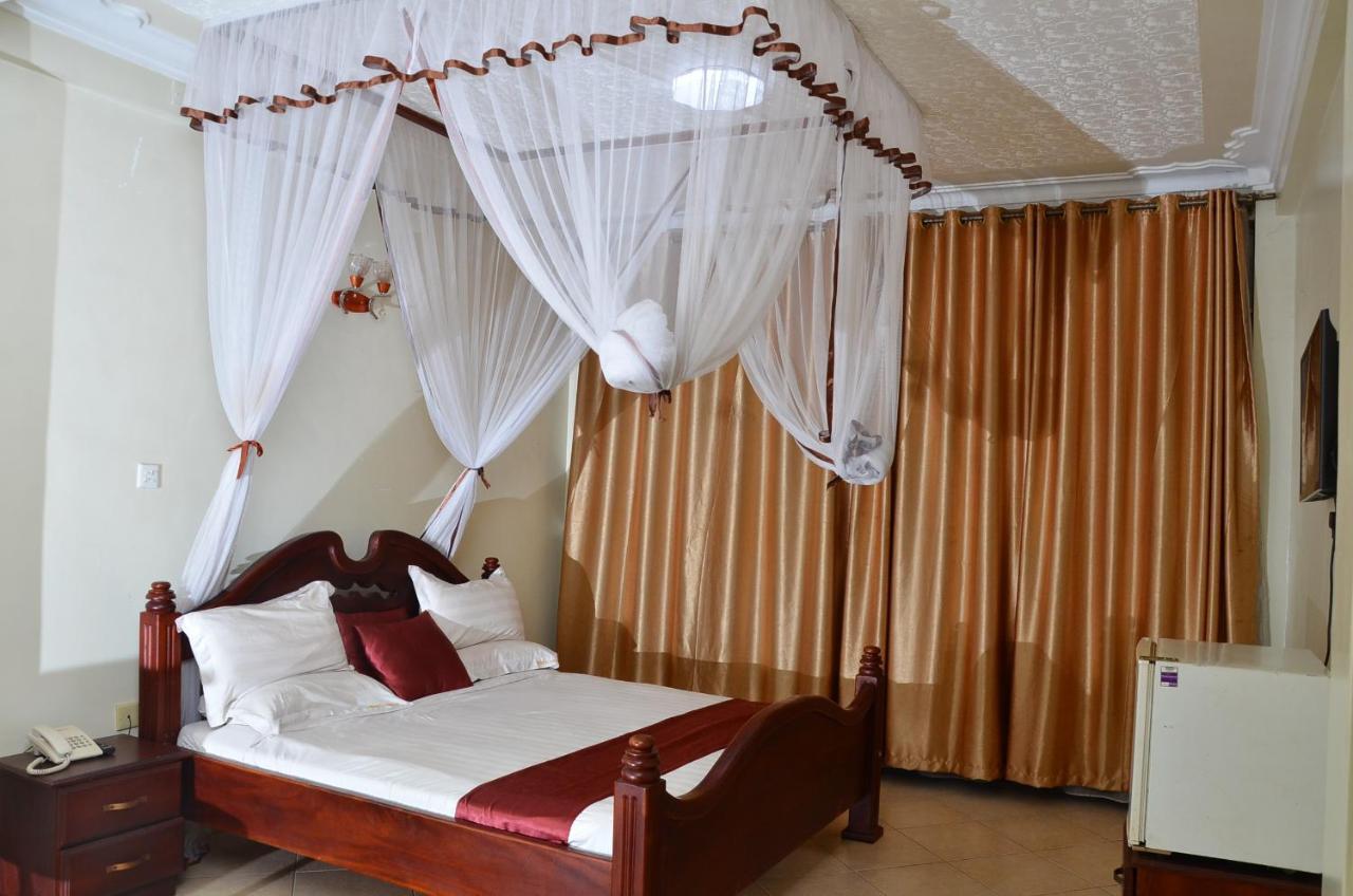 Ss Hotel Kampala Eksteriør bilde