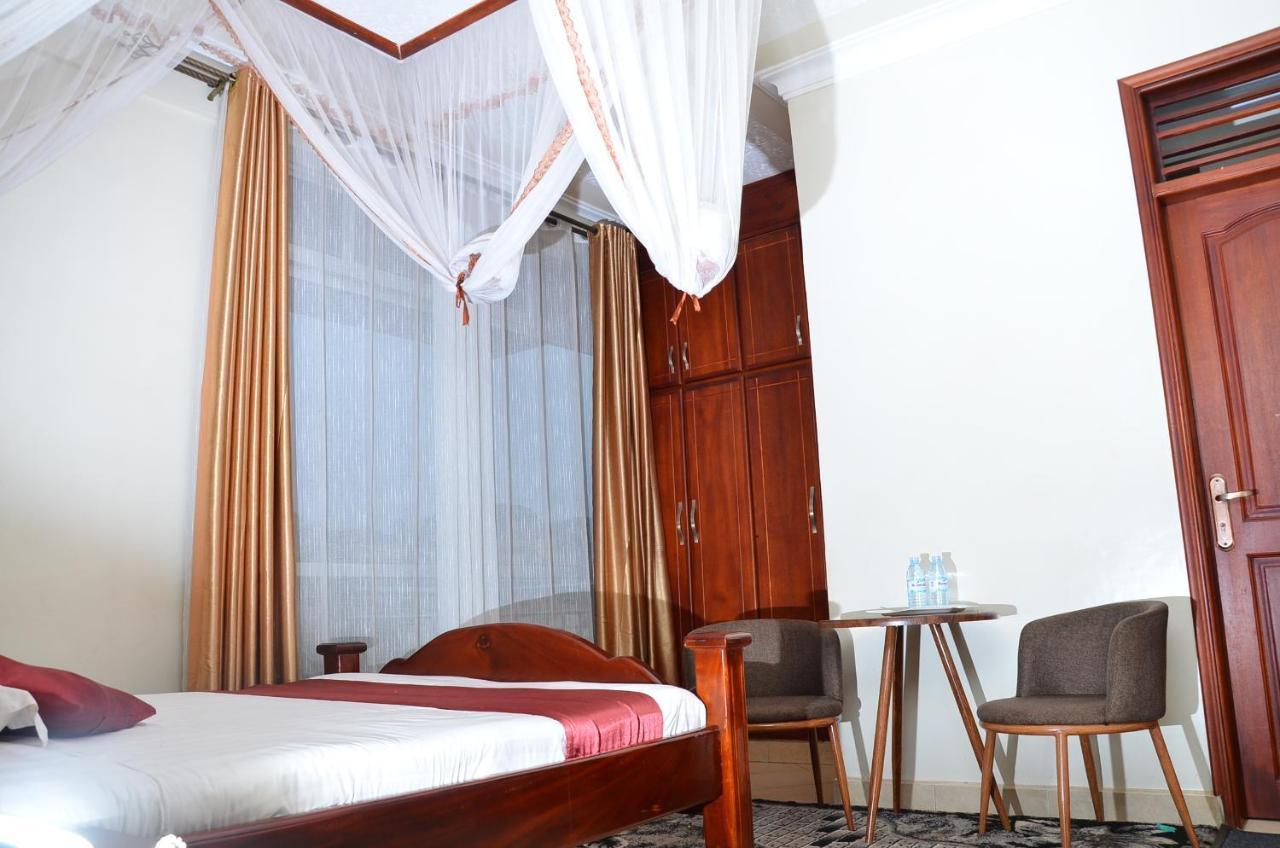 Ss Hotel Kampala Eksteriør bilde
