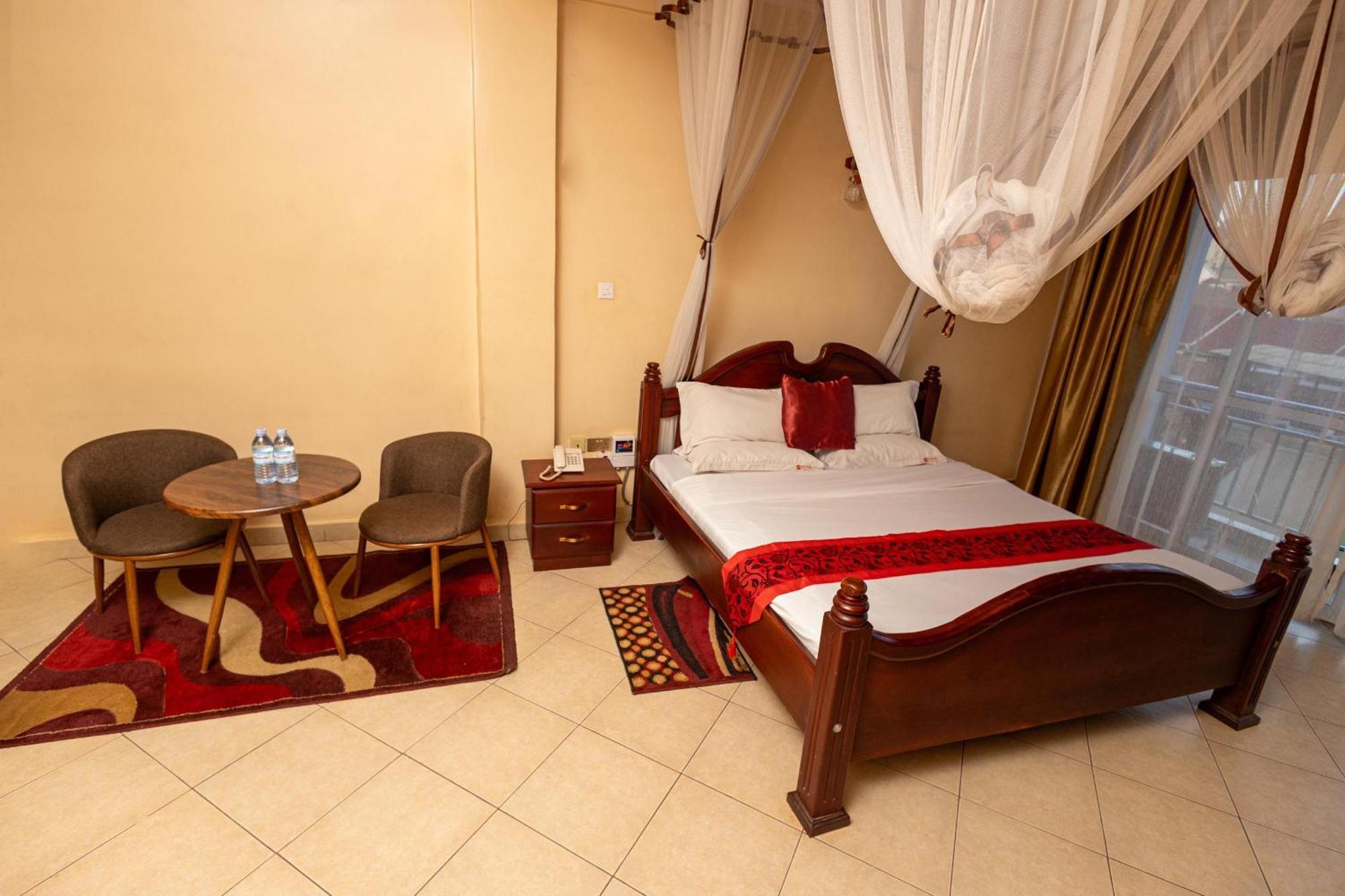 Ss Hotel Kampala Eksteriør bilde